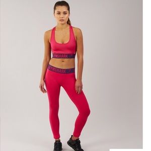 Gymshark Cranberry Set
